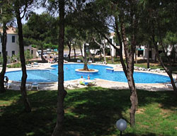 Apartamentos Las Brisas I & II