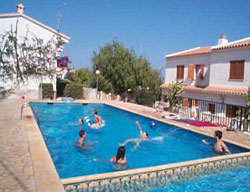 Apartamentos Los Rosales I-ii