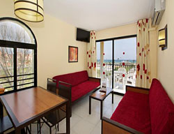 Apartamentos Puente Real