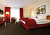 Hotel Adelante