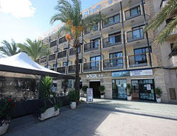 Hotel La Cabaña