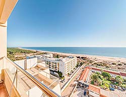 Hotel Yellow Monte Gordo Beach