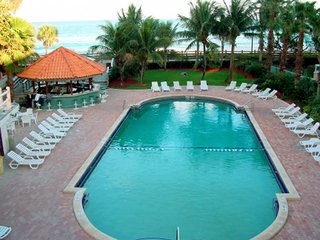 Days Inn Miami Beach Oceanside The Best Beaches In World Days Inn Miami Beach Oceanside The Best Beaches In World